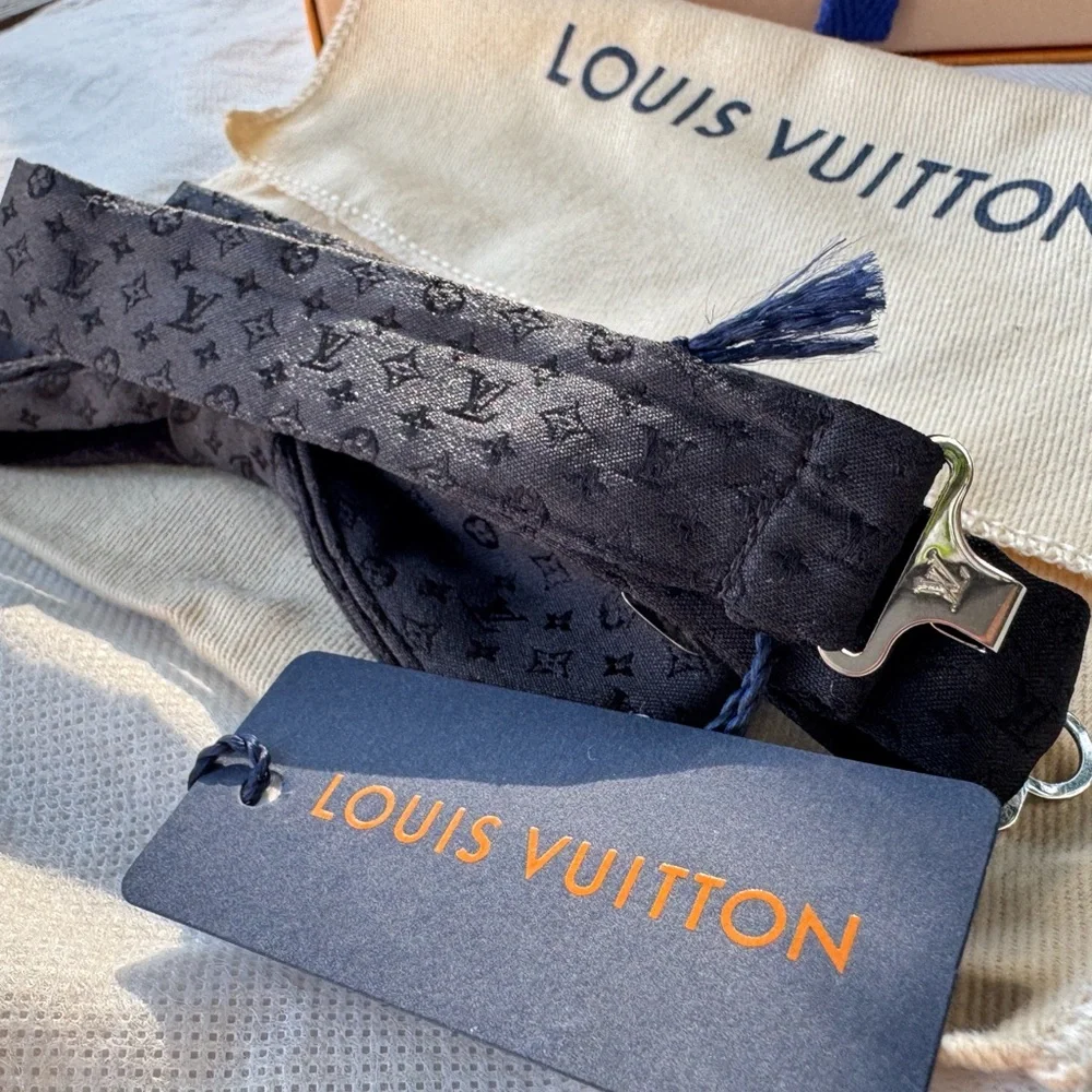 🔥LV VELVET 26’🔥💯🆕 RARE LOUIS VUITTON MONOGRAM BLACK TIE BOW TIE STUNNING - Picture 8 of 16